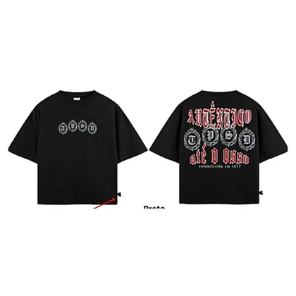 Camiseta Oversized Boxy — Modelo 04